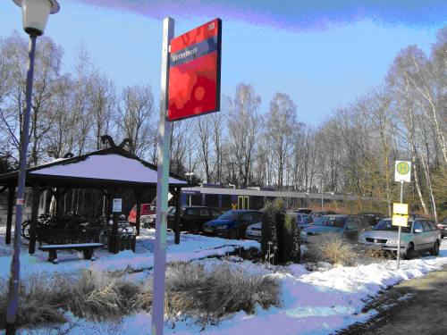 Bahnhof Wintermoor im Schnee